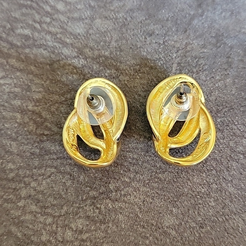 VTG NAPIER 1980s Navy Blue Enamel Interlocking Oval Baddie Post Earrings - Picture 4 of 6